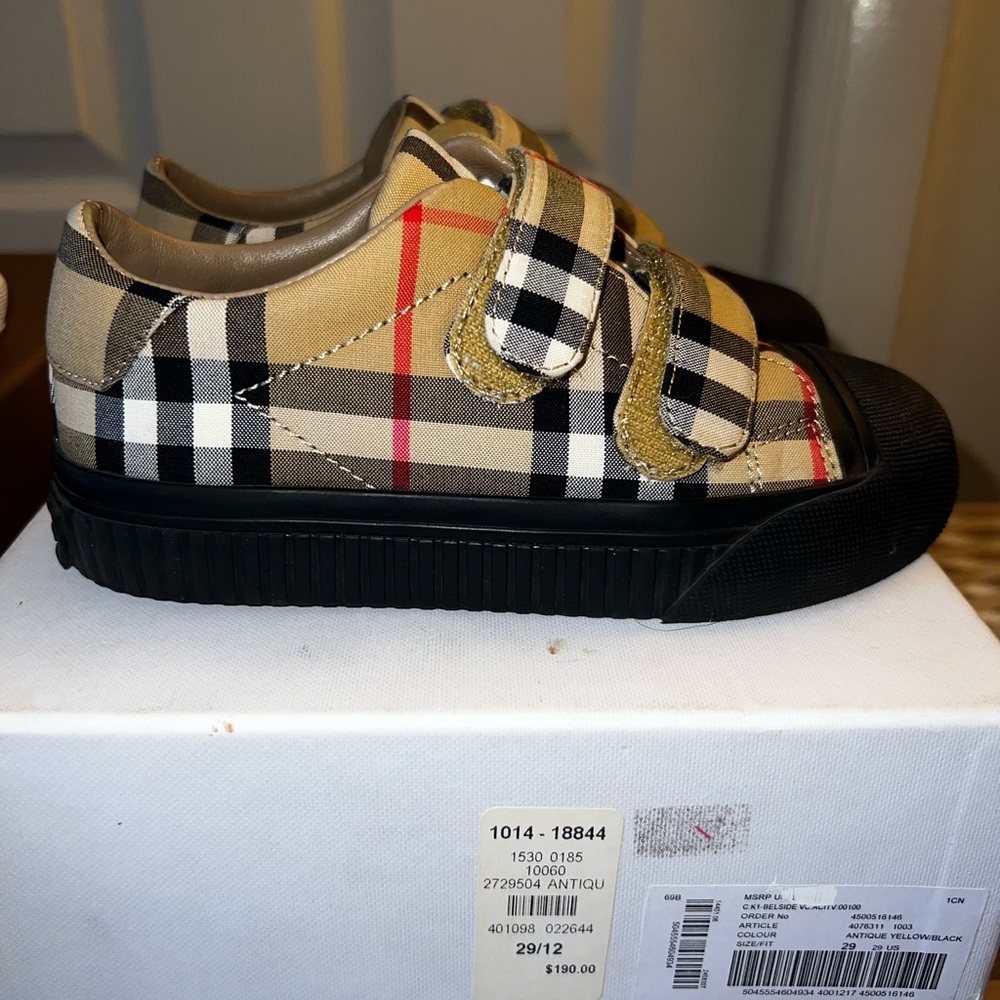 Burberry kids sneakers